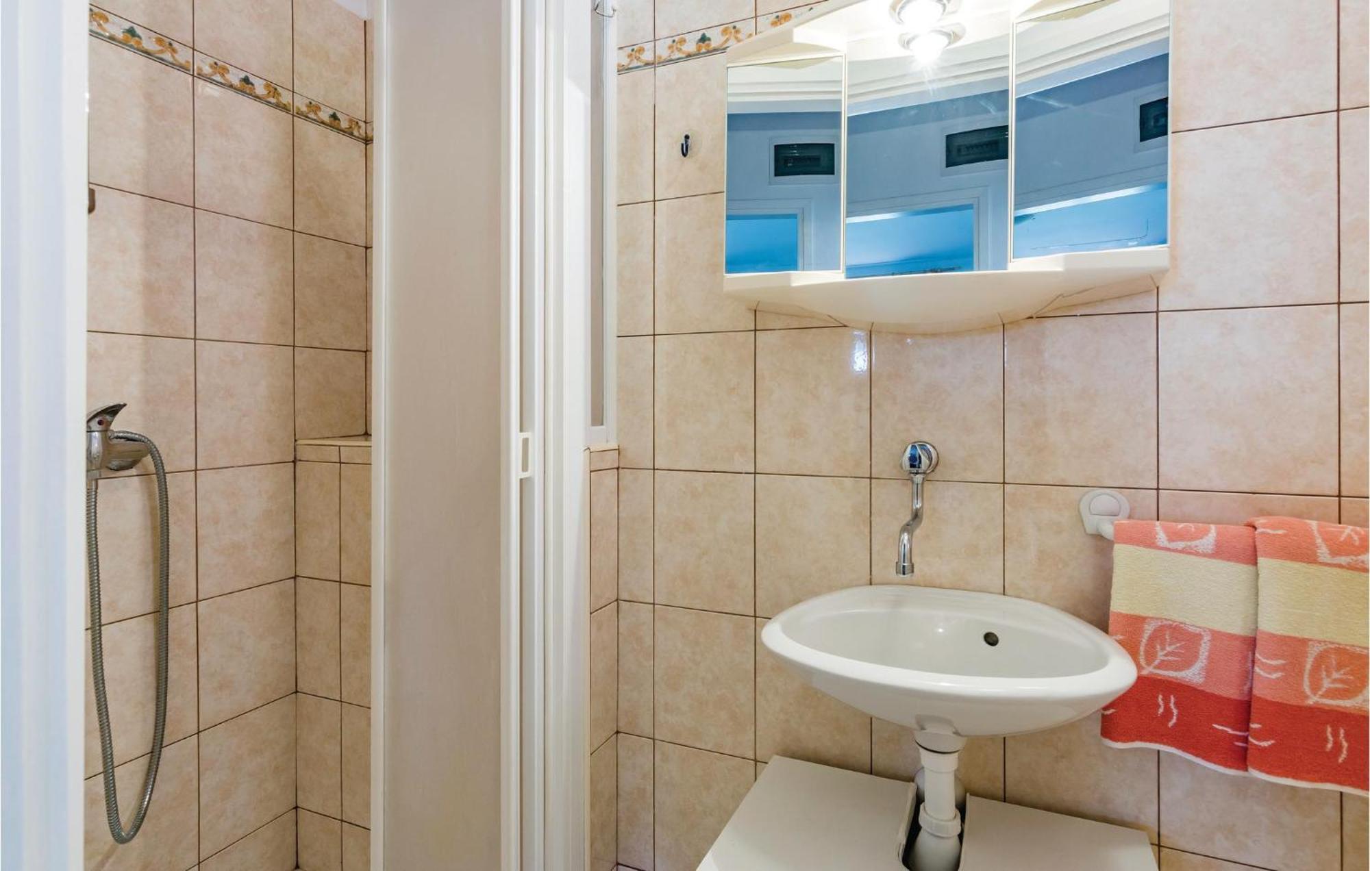 1 Bedroom Lovely Apartment In Rovinj Zewnętrze zdjęcie