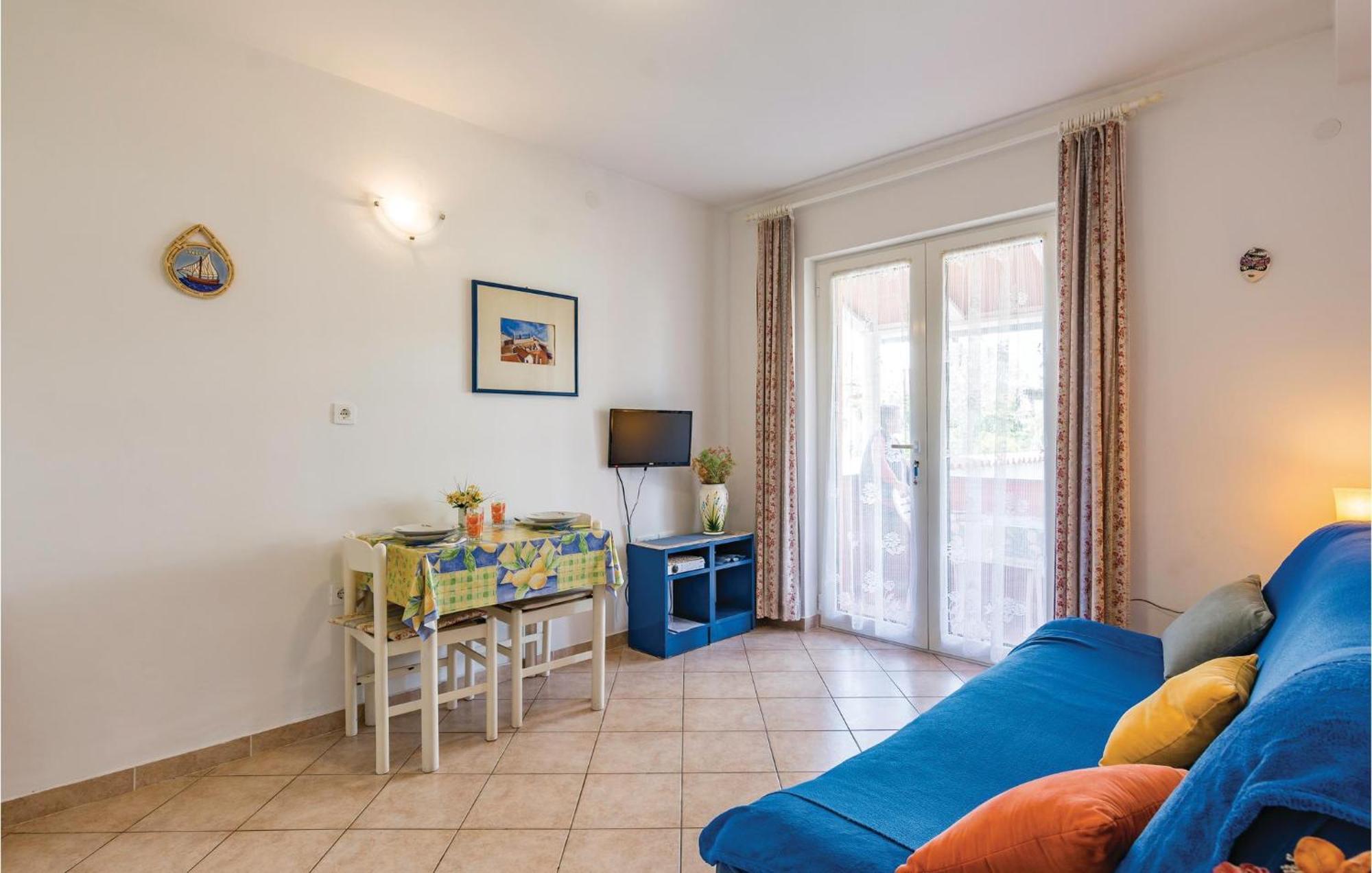 1 Bedroom Lovely Apartment In Rovinj Zewnętrze zdjęcie