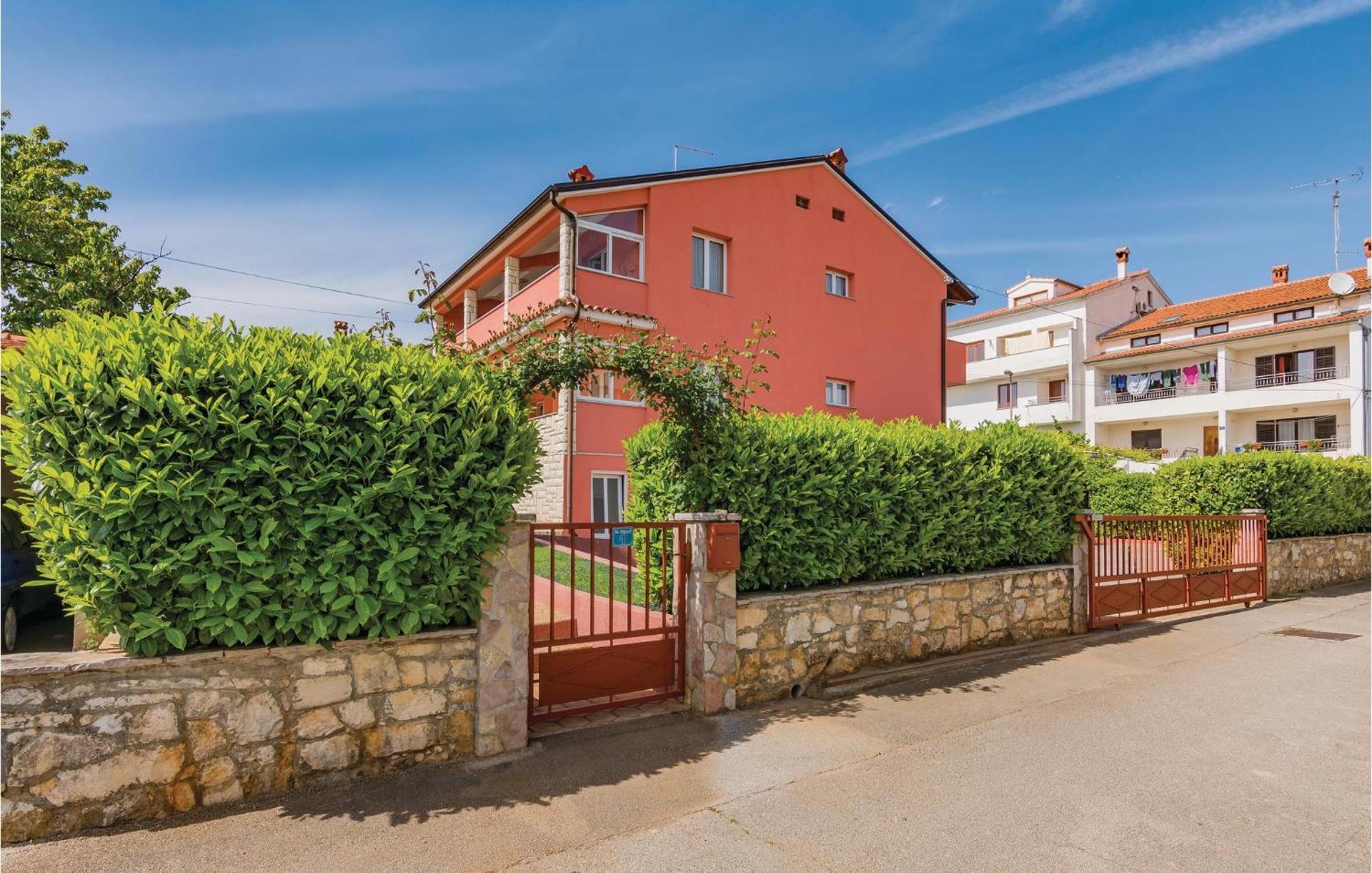 1 Bedroom Lovely Apartment In Rovinj Zewnętrze zdjęcie