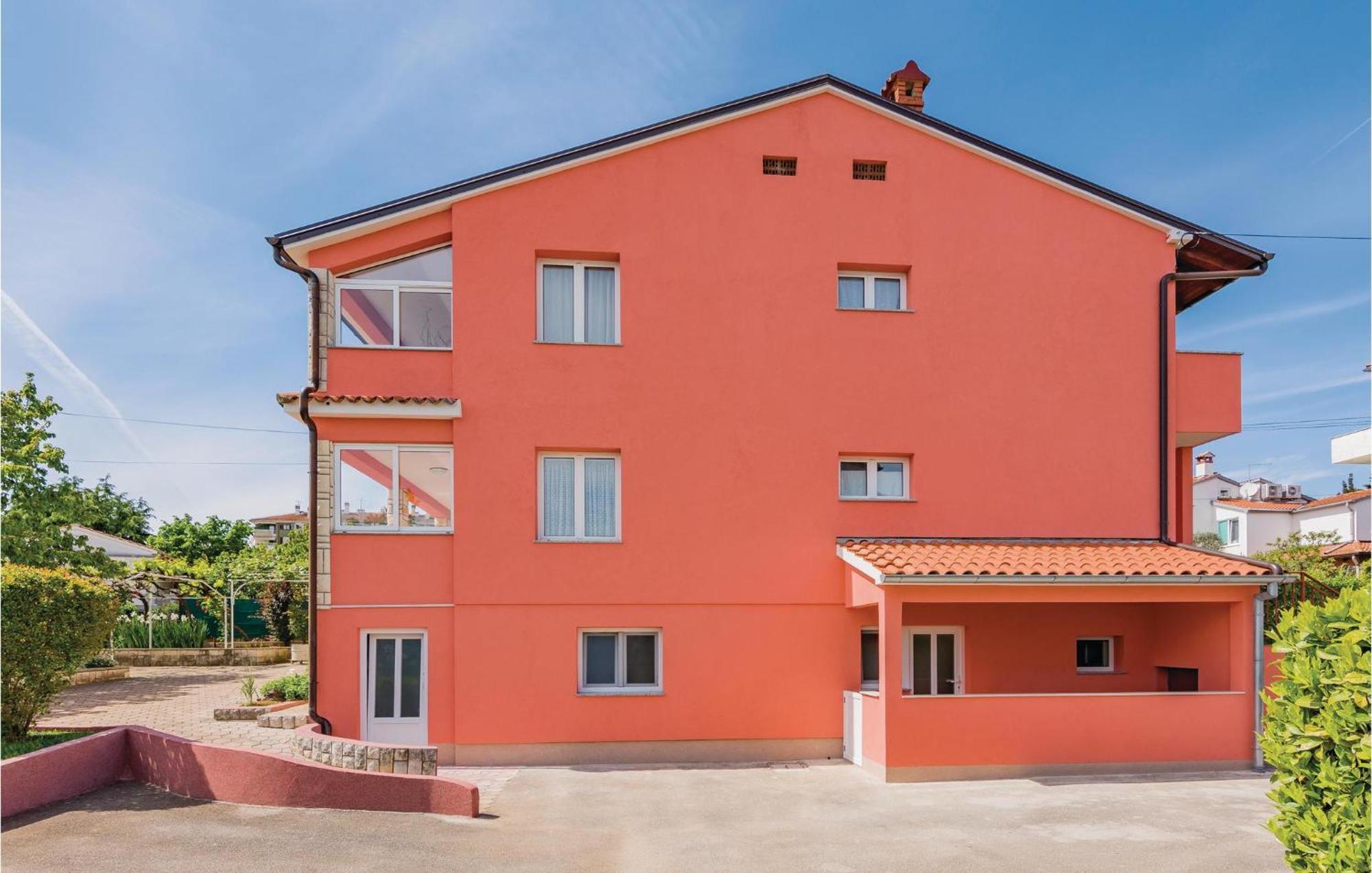 1 Bedroom Lovely Apartment In Rovinj Zewnętrze zdjęcie